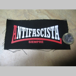 Antifascista siempre potlačená nášivka po krajoch neobšívaná, rozmery cca. 12x6 cm