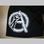 Anarchy päsť čierne teplákové kraťasy s tlačeným logom