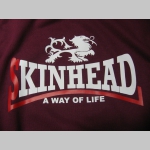 Skinhead a Way of Life  mikina s kapucou stiahnutelnou šnúrkami a klokankovým vreckom vpredu 