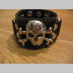 KULL - lebka - smrtka kožen&yacute; n&aacute;ramok Materi&aacute;l: 100% syntetick&aacute; koža Veľkosť: Dĺžka 21,5 cm / &scaron;&iacute;rka 3,9 cm Farba: Čierna, zap&iacute;nanie na kovov&eacute; cvoky, nastaviteľn&eacute;