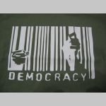 Democracy  mikina s kapucou stiahnutelnou šnúrkami a klokankovým vreckom vpredu 65%bavlna 35%polyester 