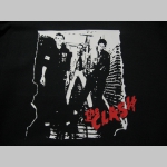 The Clash, čierna mikina s kapucou stiahnutelnou šnúrkami a klokankovým vreckom vpredu 