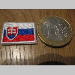 Slovensko - Slovakia malá nažehľovacia nášivka vyšívaná (možnosť nažehliť alebo našiť na odev) rozmery 20x15mm