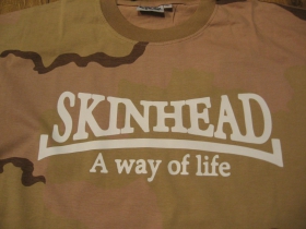 Skinhead a Way of Life pánske maskáčové tričko vzor DESERT materiál 100%bavlna