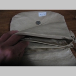 Dámska kabelka koženková, vybíjaná chrómovanými kuželmi, farba krémová, používaná - zánovná