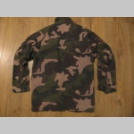 Dámska VINTAGE hrubá maskáčová army košeľa farby Woodland so zapínaním na gombíky - praná posledný kus veľkosť M/L 140 