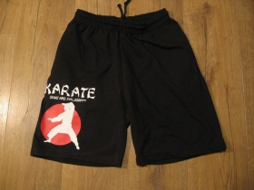 Karate - Sport and Philosophy  čierne teplákové kraťasy s tlačeným logom