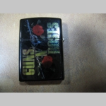 Guns n Roses - doplňovací benzínový zapalovač s vypalovaným obrázkom (balené v darčekovej krabičke)