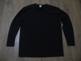 čierne čisté pánske tričko s dlhým rukávom materiál 100% bavlna   značka Fruit of The Loom