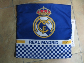 Real Madrid obliečka na vankúš rozmery 40x40cm  materiál: 100%bavlna