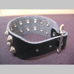 2.radov&yacute; kožen&yacute; n&aacute;ramok vyb&iacute;jan&yacute; kovov&yacute;mi chr&oacute;movan&yacute;mi kuželmi so zap&iacute;nan&iacute;m na kovov&uacute; pracku (nastaviteľn&yacute; obvod) prav&aacute; koža!!!