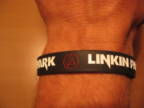 Linkin Park, pružný gumenný náramok s vyrazeným motívom