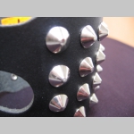 4.radov&yacute; kožen&yacute; vyb&iacute;jan&yacute; n&aacute;ramok s kužeľov&yacute;mi &scaron;picami niž&scaron;imi s priemerom 7mm &scaron;&iacute;rka n&aacute;ramku 6,5cm nastaviteľn&yacute; obvod materi&aacute;l prav&aacute; koža!!!