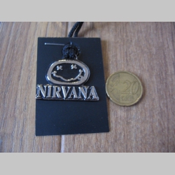 Nirvana - kovový chrómovaný prívesok na krk na plastikovej šnúrke s kovovým zapínaním