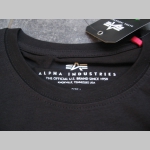 Alpha Industries - čierne pánske tričko s bielym tlačeým logom materiál: 100%bavlna   vpredu malé logo, na chrbáte veľké zvislé logo