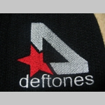 Deftones čierna zimná čiapka s vyšívaným logom materiál 100% akryl univerzálna veľkosť