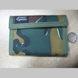 Maskáčová textilná peňaženka vzor WOODLAND so zapínaním na suchý zips bez retiatky, materiál 100% polyester