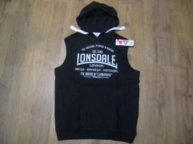 Lonsdale čierne pánske hrubé tréningové tričko s kapucou bez rukávov, vyšívané logo, materiál 60%bavlna 40%polyester