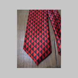 červenočierna kravata so vzorom trojuholníkov - maximálna šírka 8cm minimálna šírka 3cm materiál 100% hodváb