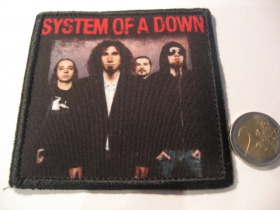 System of a Down  ofsetová nášivka po krajoch neobšívaná cca. 9x9cm