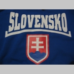Slovensko - Slovakia  hrubá mikina na zips s kapucou stiahnuteľnou šnúrkami