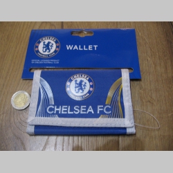 Chelsea London peňaženka s rozmermy cca. 12x7cm materiál 100% polyester, hlavné zapínanie na suchý zips, vo vnútri viacero prepážok vrátane zipsovej na mince