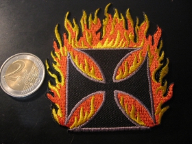 Maltézsky kríž nažehľovacia vyšívaná nášivka (možnosť nažehliť alebo našiť na odev) materiál 100%bavlna 