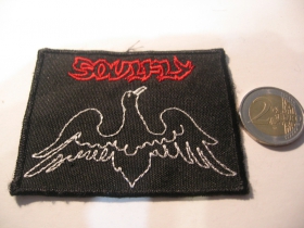 Soulfly nažehľovacia vyšívaná nášivka (možnosť nažehliť alebo našiť na odev) materiál 100%bavlna 
