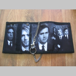 Nirvana  hrubá pevná textilná peňaženka s retiazkou a karabínkou