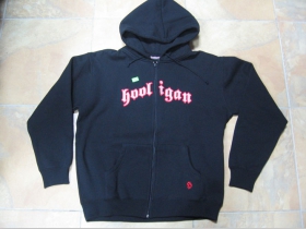 Hooligan, čierna mikina "CLASSIC" na zips s kapucou a vyšívaným striebornočerveným logom 80%bavlna 20%polyester