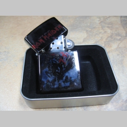 Iron Maiden - doplňovací benzínový zapalovač s vypalovaným obrázkom (balené v darčekovej krabičke)