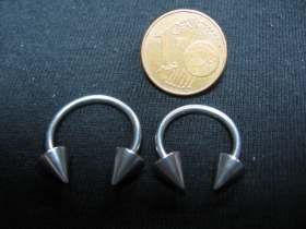 Piercing "čerešňa" priemer ostňa 5mm, dĺžka ostňa 6mm, hrúbka tyčky 1mm, celkové priemery 15 a 17mm (požadovaný priemer napíšte na konci objednávky do rubriky KOMENTÁR)  cena za 1ks!!!