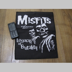 Misfits chrbtová nášivka po krajoch neobšívaná, materiál 100% polyester rozmery 35x25cm