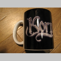 Korpiklani - porcel&aacute;nov&yacute; poh&aacute;r - &scaron;&aacute;lka s u&scaron;kom, objemom cca. 0,33L