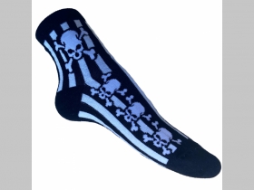 smrtka- lebka - pruhované ponožky unisex, materiál 95%polyester 5% elastan univerzálna veľkosť 35-42 farba čierno-biela